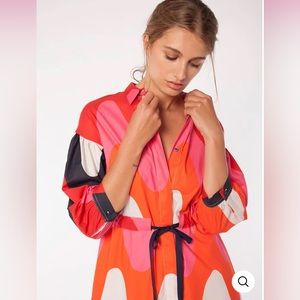 Vilagallo multi color wave print dress Size 12